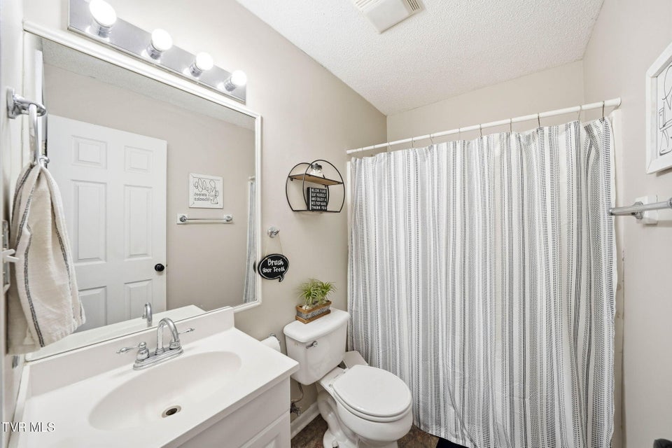 Photo #17: 410 Neal Drive