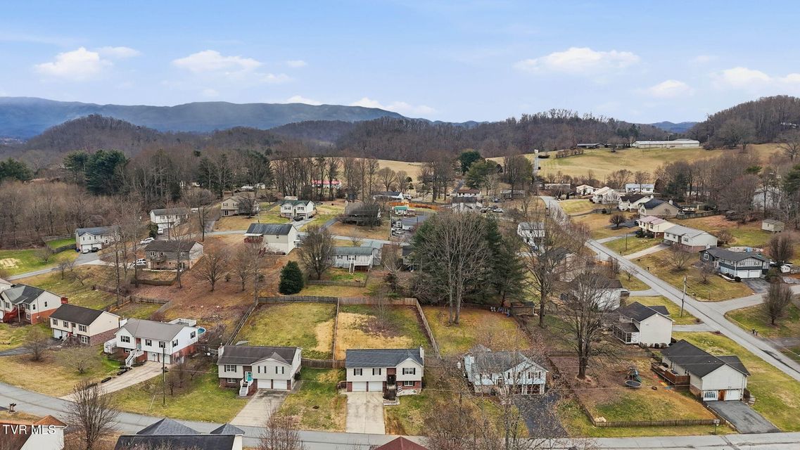 Photo #28: 410 Neal Drive