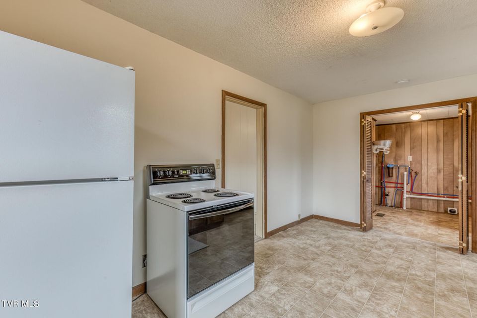 Photo #17: 708 Main Avenue