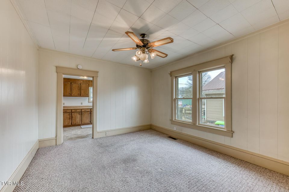 Photo #11: 708 Main Avenue