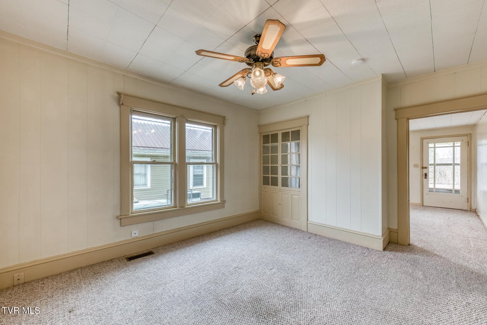 Photo #13: 708 Main Avenue