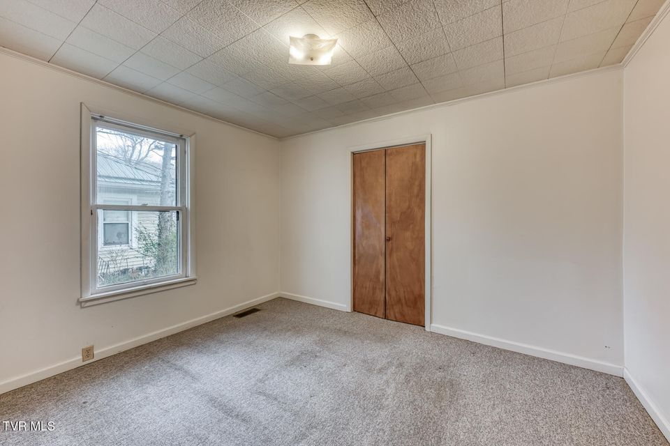 Photo #20: 708 Main Avenue