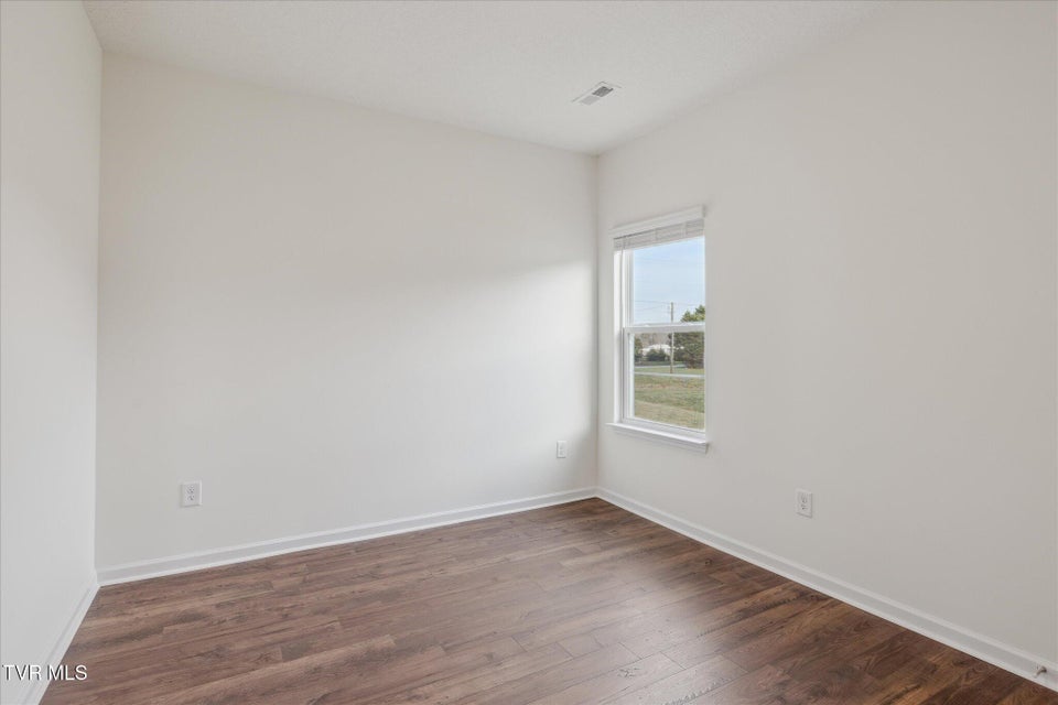 Photo #16: 535 Fieldcrest Road 