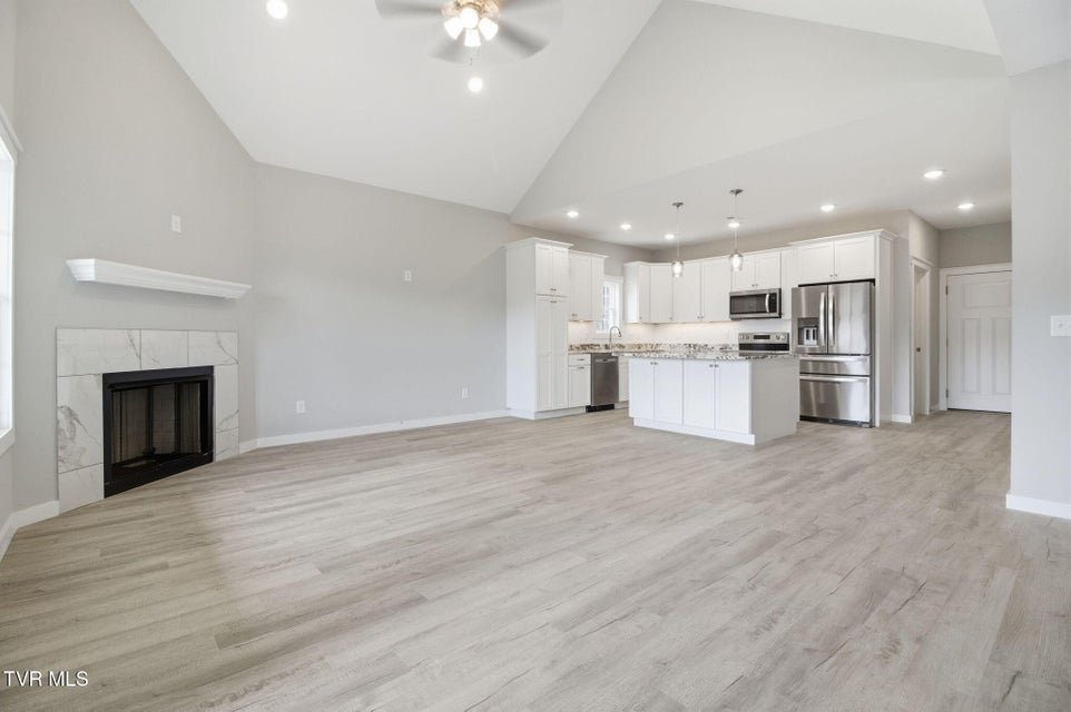 Photo #7: 225 Dry Kiln Court