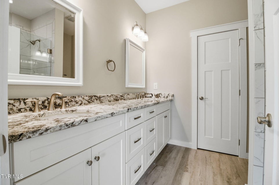 Photo #15: 225 Dry Kiln Court