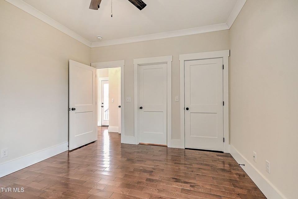 Photo #21: 2009 Idle Hour Road