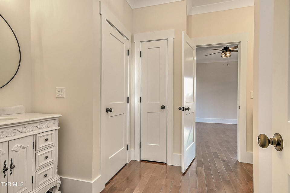 Photo #27: 2009 Idle Hour Road