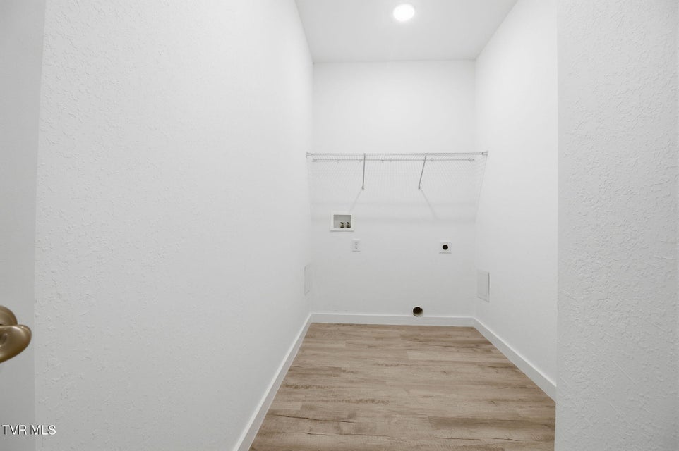 Photo #11: 225 Dry Kiln Court