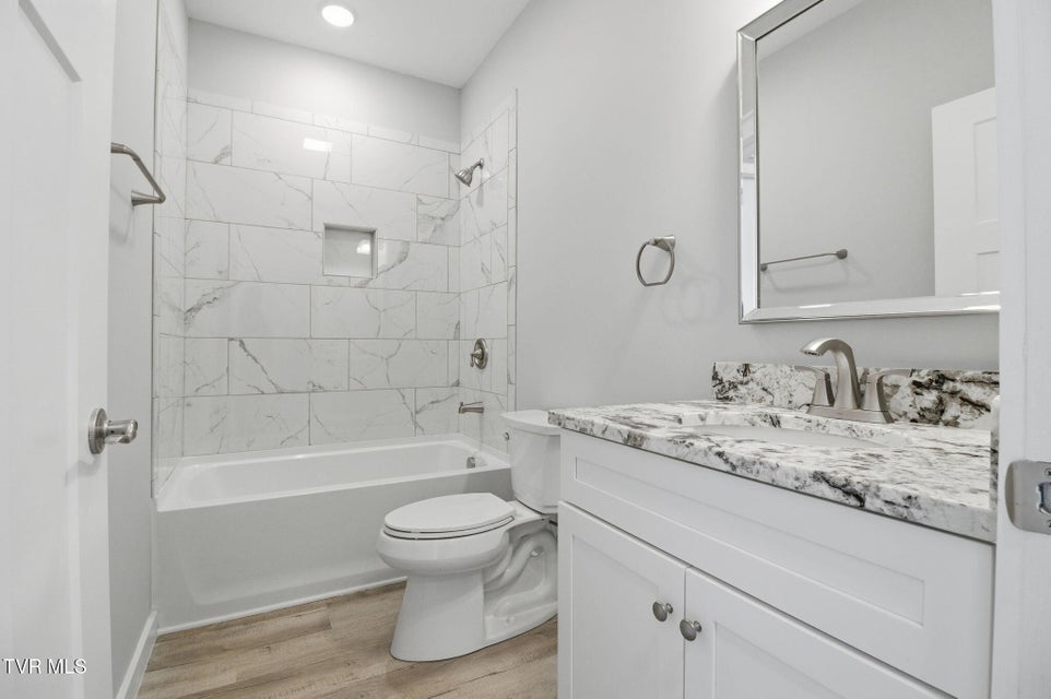 Photo #19: 225 Dry Kiln Court