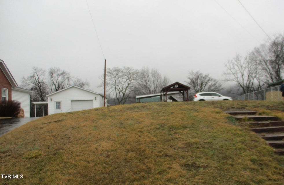 Photo #4: 1404 Lee Highway