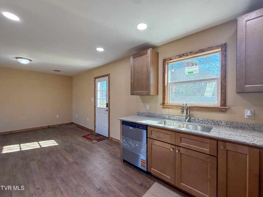 Photo #12: 1106 Idlewylde Circle