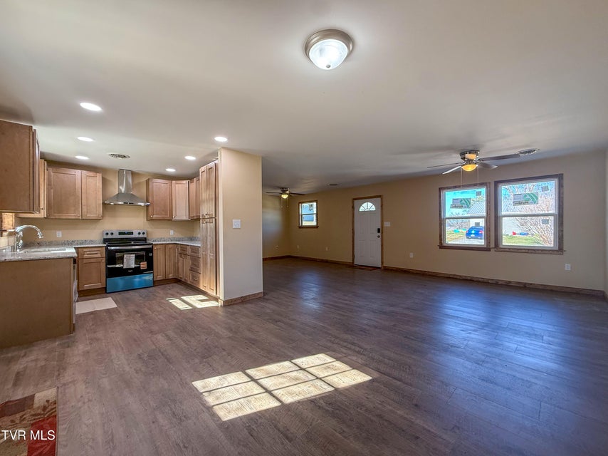 Photo #8: 1106 Idlewylde Circle