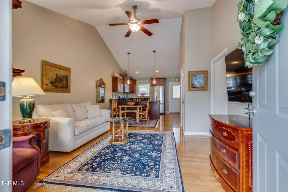 Photo #7: 527 Redstone Drive