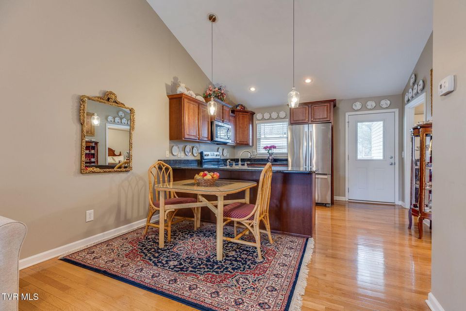 Photo #10: 527 Redstone Drive