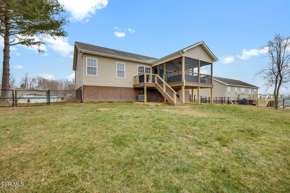 Photo #32: 175 Argil Cox Road