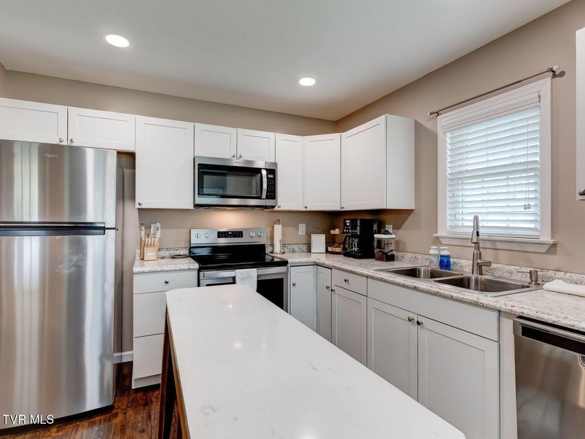 Photo #8: 3001 Mayfield Drive