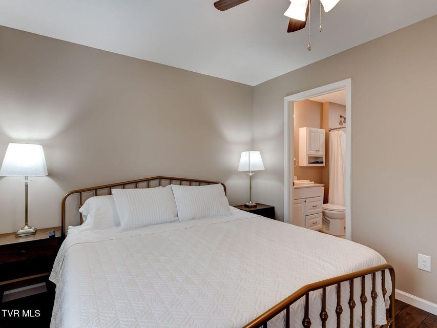 Photo #17: 3001 Mayfield Drive