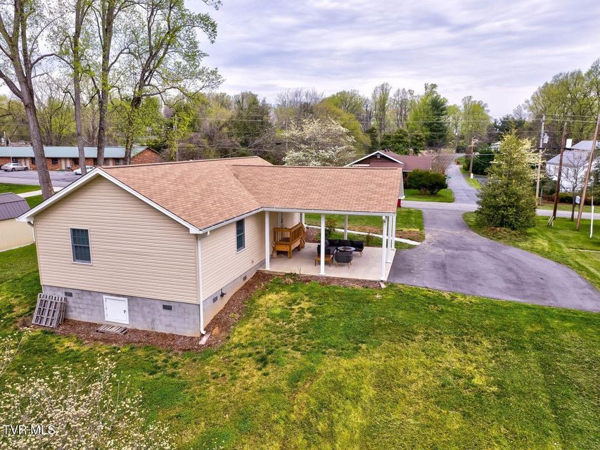 Photo #23: 3001 Mayfield Drive