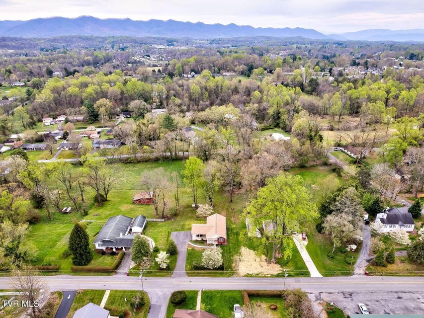 Photo #27: 3001 Mayfield Drive