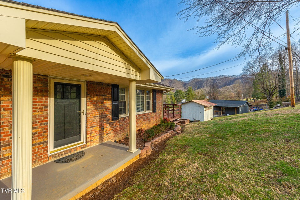 Photo #34: 394 Elm Street