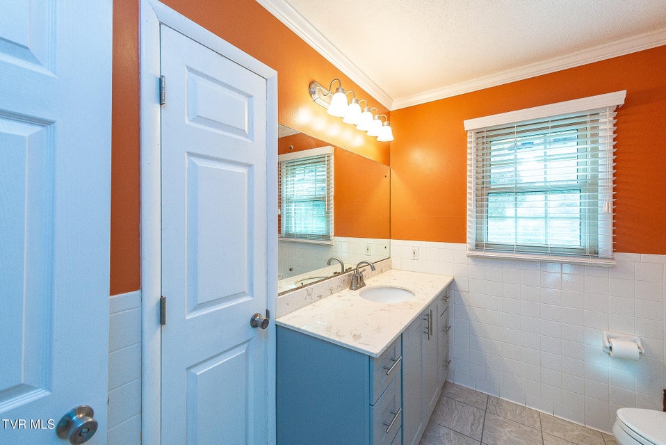 Photo #15: 394 Elm Street