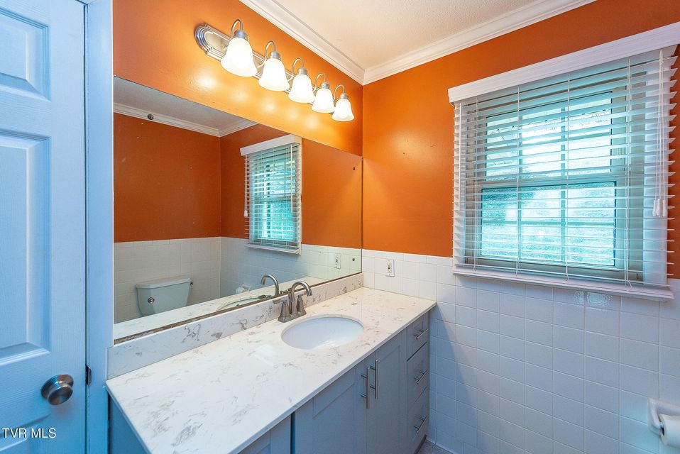 Photo #16: 394 Elm Street