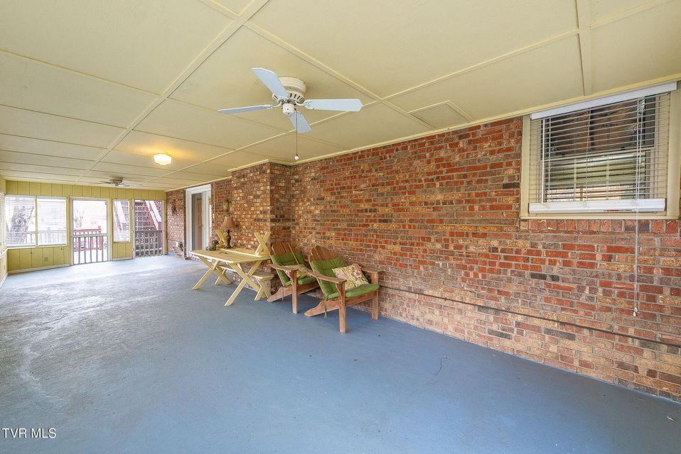 Photo #31: 394 Elm Street