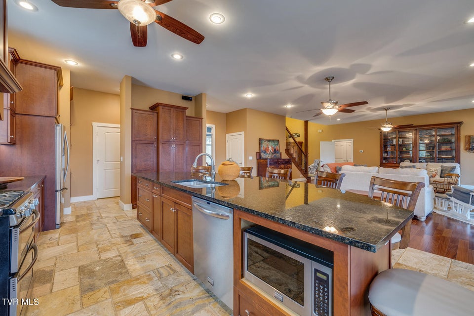 Photo #8: 113 Ridgecrest Drive