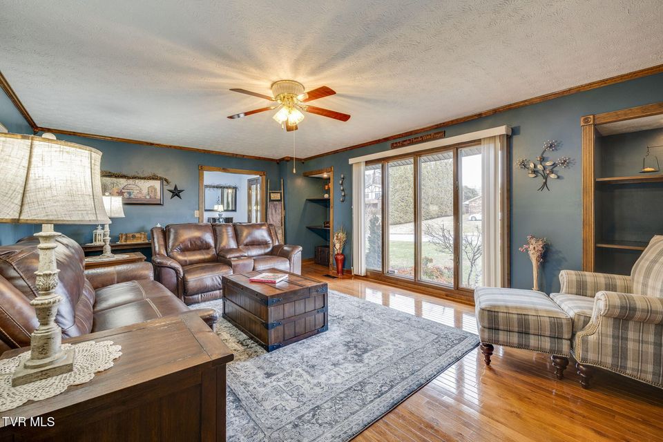 Photo #7: 309 Armstrong Drive