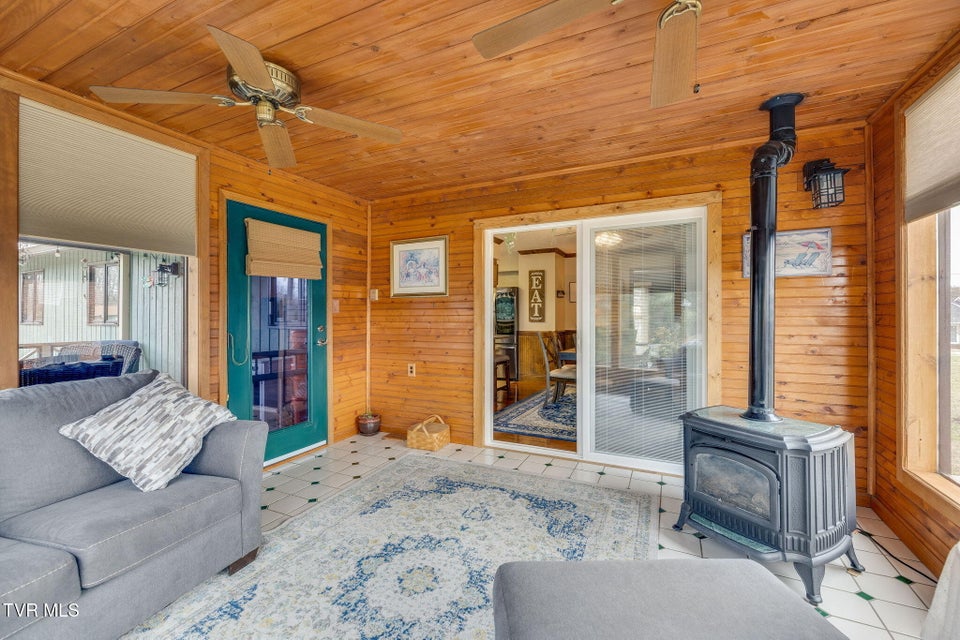 Photo #11: 309 Armstrong Drive