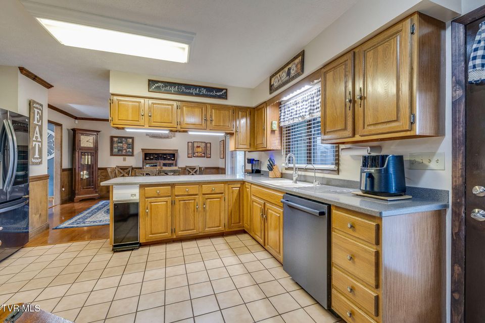 Photo #15: 309 Armstrong Drive