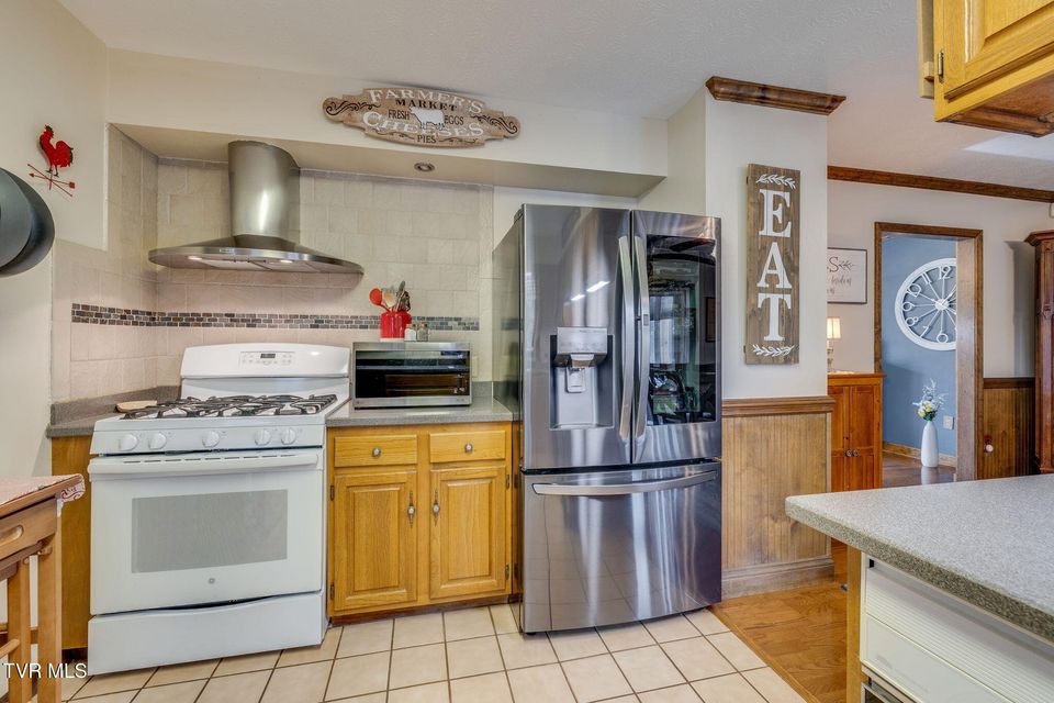 Photo #17: 309 Armstrong Drive