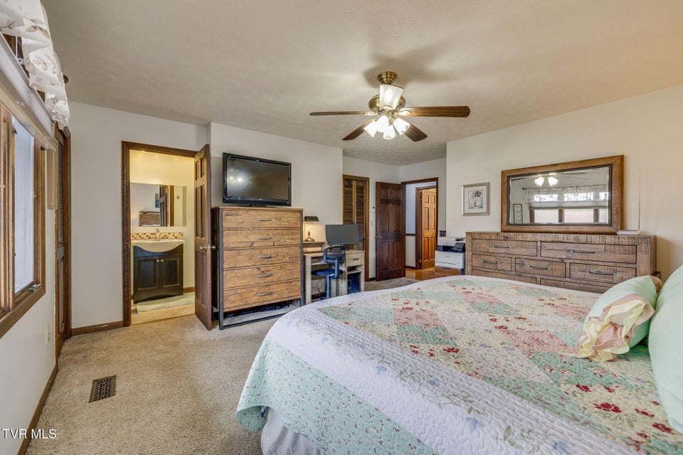 Photo #21: 309 Armstrong Drive