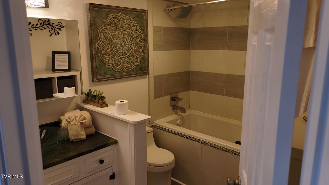 Photo #30: 1081 Cove Road