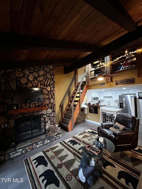 Photo #58: 1081 Cove Road