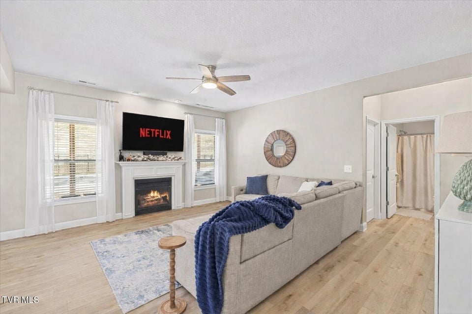 Photo #3: 2919 Royal Mile Divide