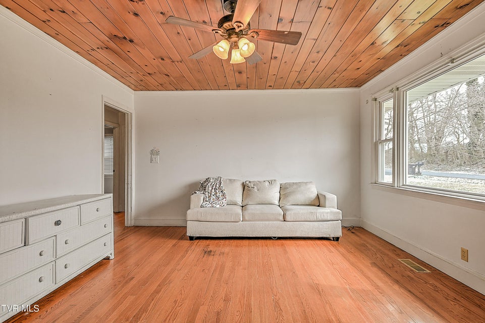 Photo #3: 241 Anderson Street