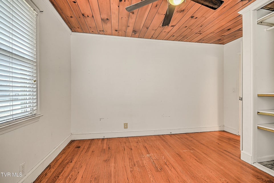 Photo #16: 241 Anderson Street