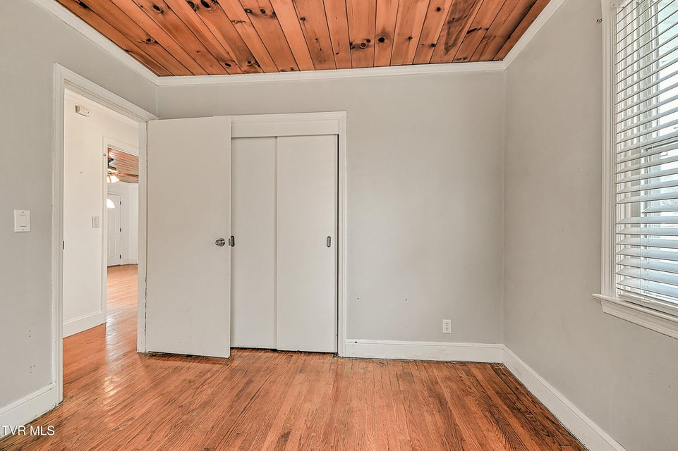 Photo #20: 241 Anderson Street