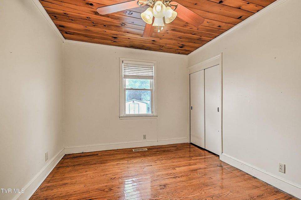 Photo #27: 241 Anderson Street