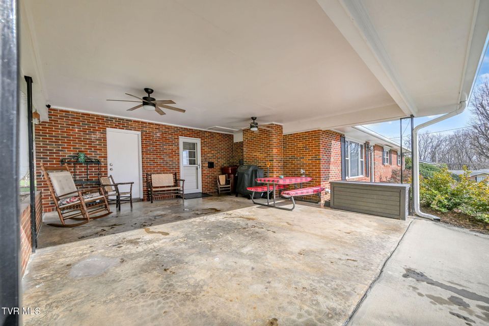 Photo #4: 3402 Amoyee Drive