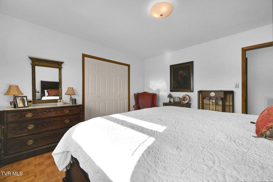 Photo #22: 3402 Amoyee Drive