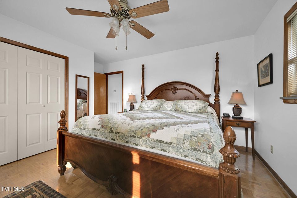 Photo #23: 3402 Amoyee Drive