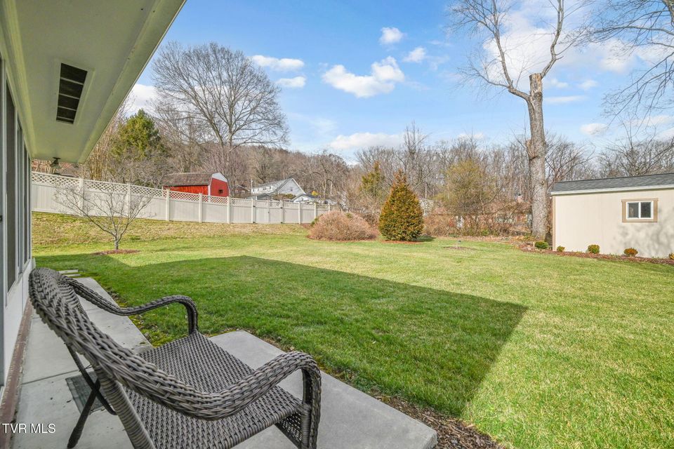 Photo #31: 3402 Amoyee Drive