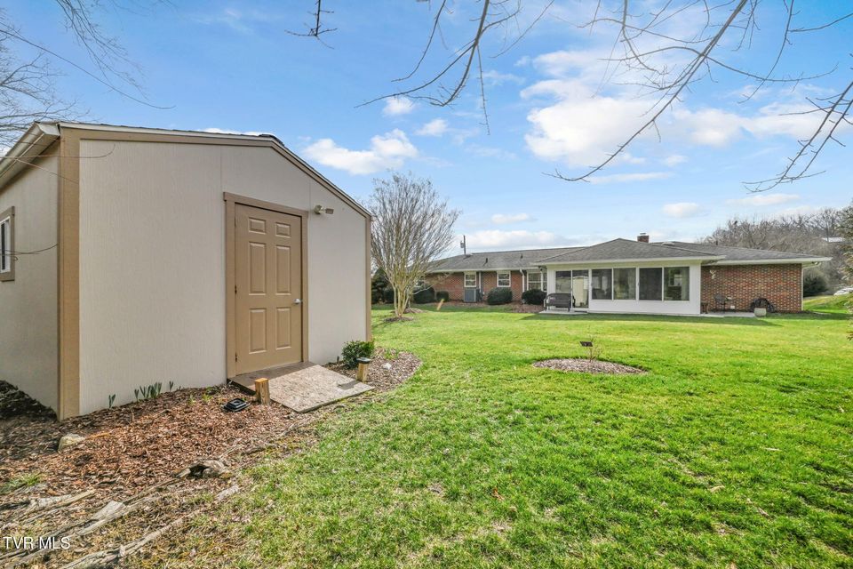 Photo #33: 3402 Amoyee Drive