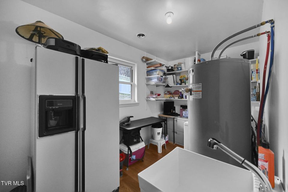 Photo #27: 3402 Amoyee Drive