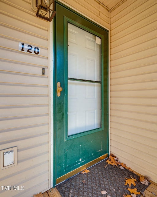 Photo #3: 120 Ray Circle