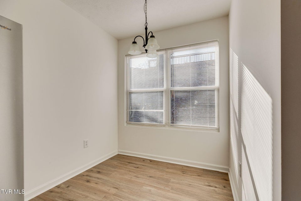 Photo #10: 120 Ray Circle