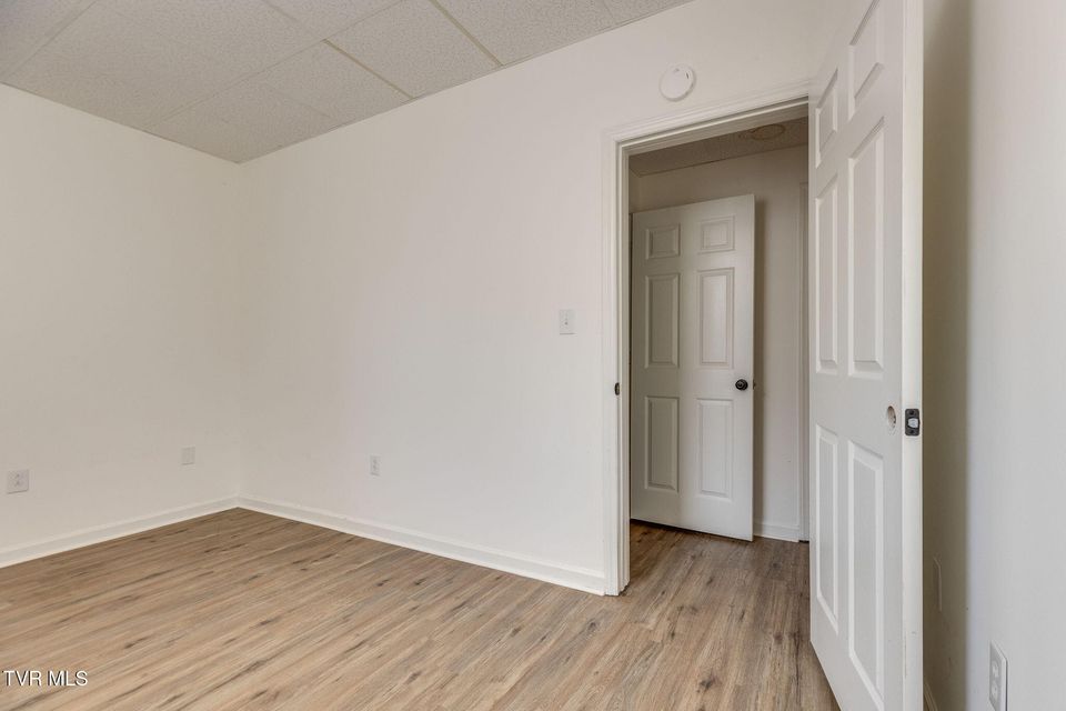 Photo #23: 120 Ray Circle