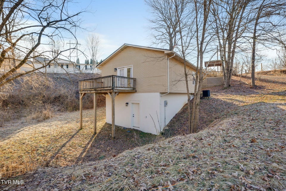 Photo #25: 120 Ray Circle